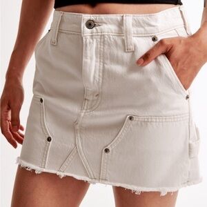 Abercrombie & Fitch Mid Rise Mini Skirt